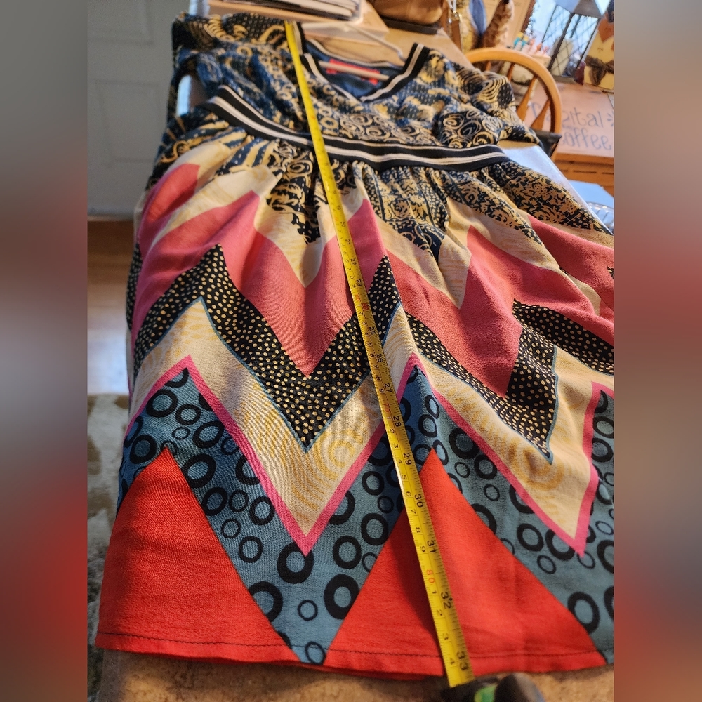 Maeve by Anthropologie Sporty Chevron Dress Size 2P - Picture 10 of 15